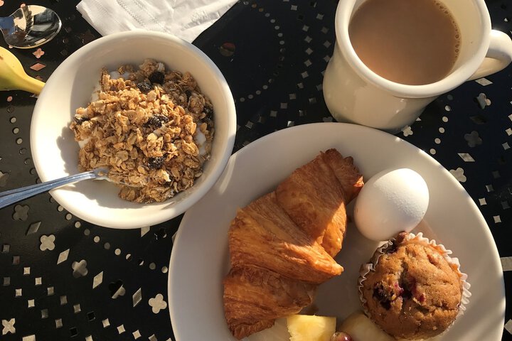Breakfast/Coffee Service 30 of 38