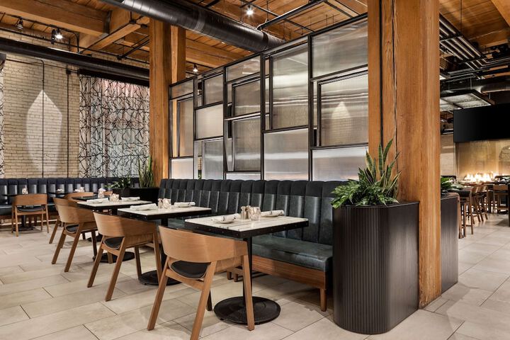 Dining 54 of 61