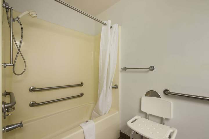 Motel 6 Rothschild WI