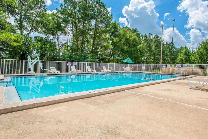 Pool 8 of 31