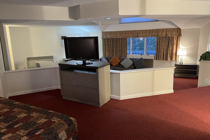 Room 9 of 31