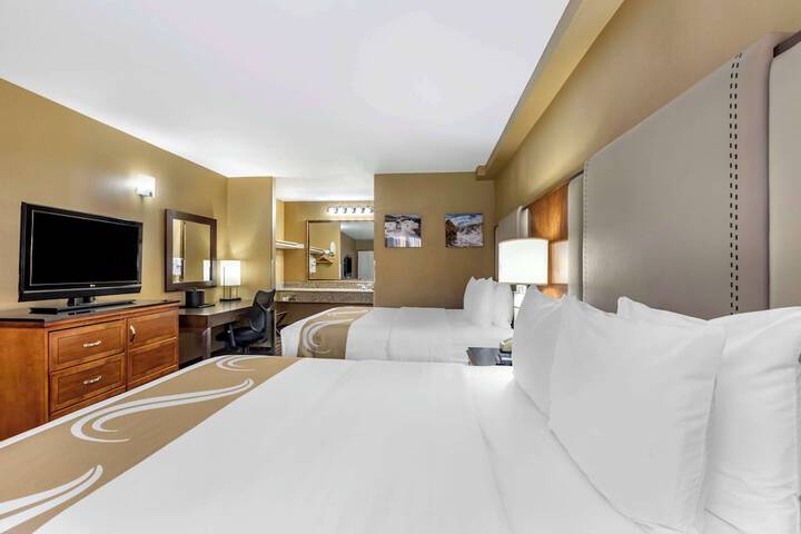 Quality Inn & Suites Westminster Seal Beach
