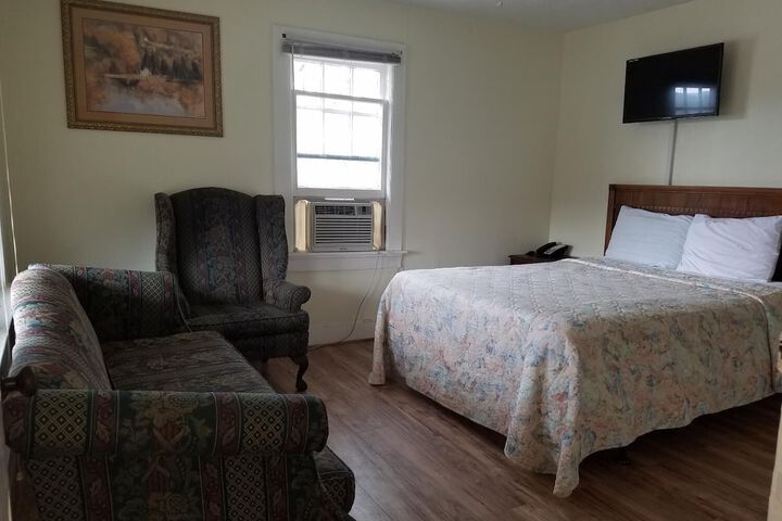 Room 10 of 21
