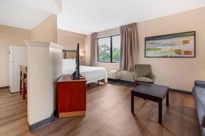 Extended Stay America Suites Ft. Lauderdale Cyp Crk NW 6th Wy