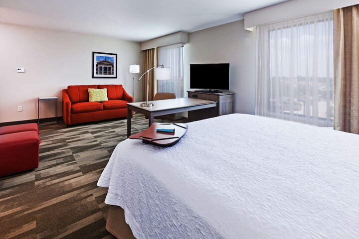 Room 16 of 35