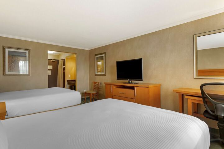 Room 38 of 47