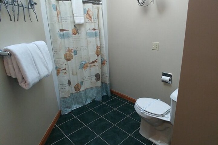 Room 72 of 128