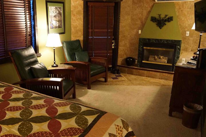 Room 48 of 150