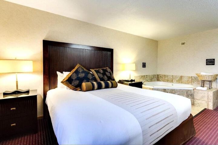 Fireside Inn and Suites
