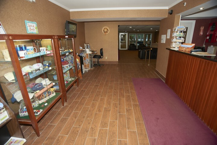 Hotel 3 of 83