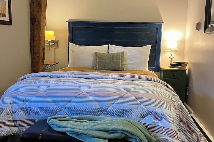 Room 13 of 64