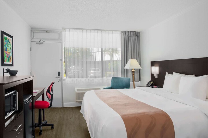Room 34 of 48