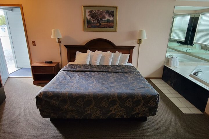 Room 13 of 29