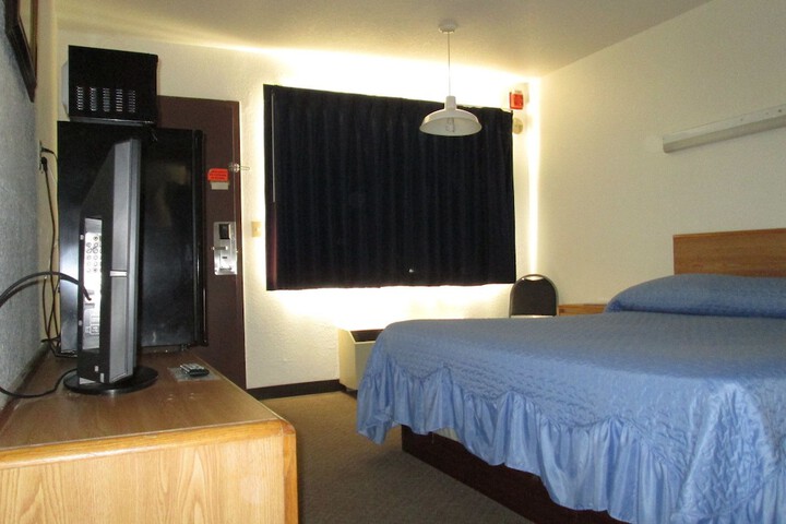 Room 19 of 27