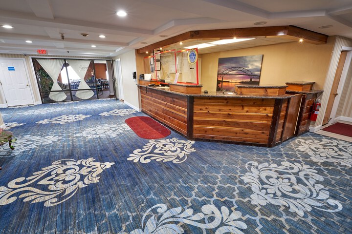Ambassador Inn & Suites
