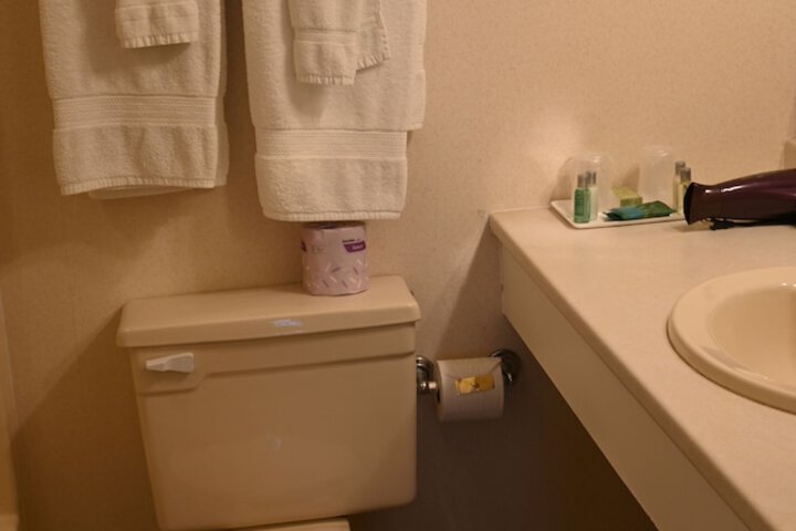Room 32 of 112