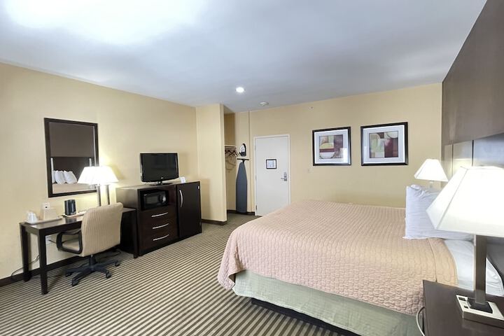 Room 12 of 29