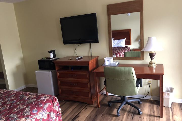 Room 16 of 17