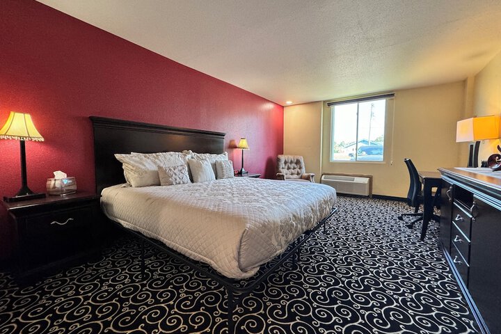 Room 14 of 14