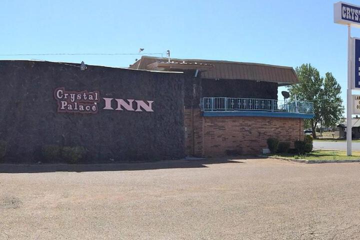 Crystal Palace Inn Brownfield