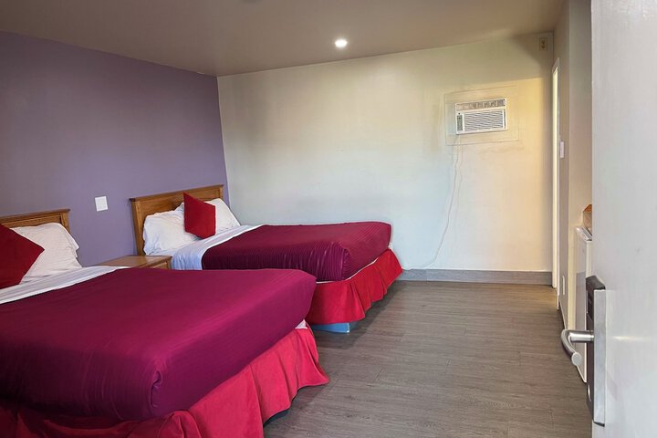 Room 17 of 41