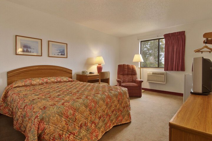 Room 27 of 46