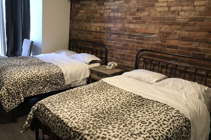 Room 16 of 26