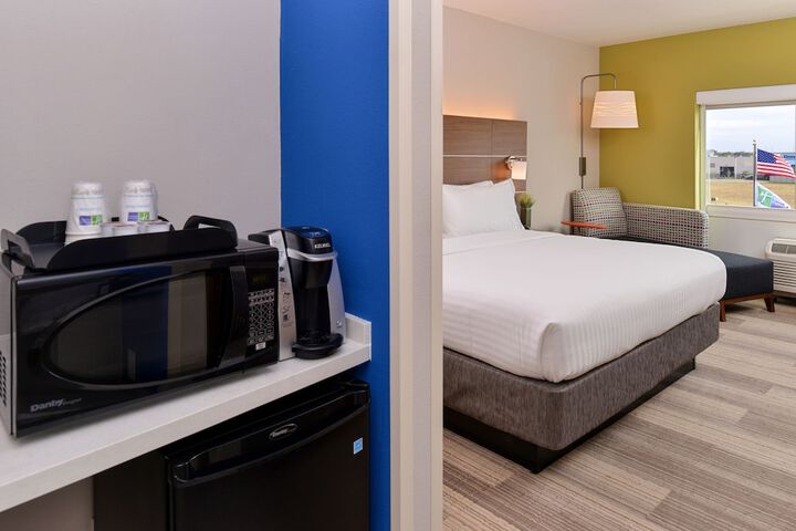 Room 50 of 103