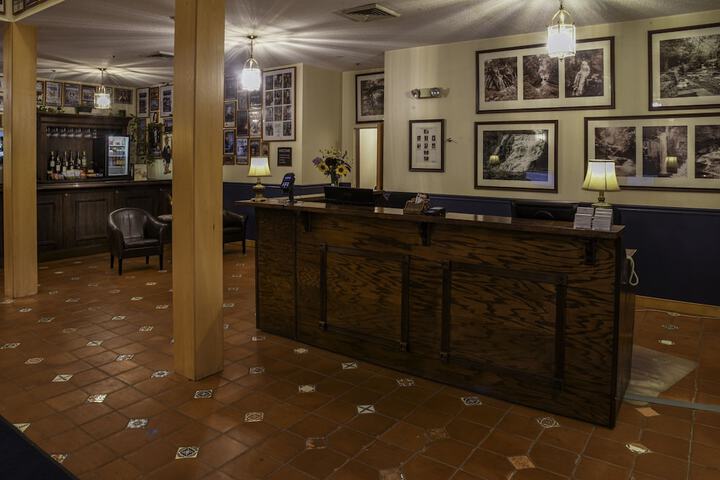 Hotel Interior 11 of 73