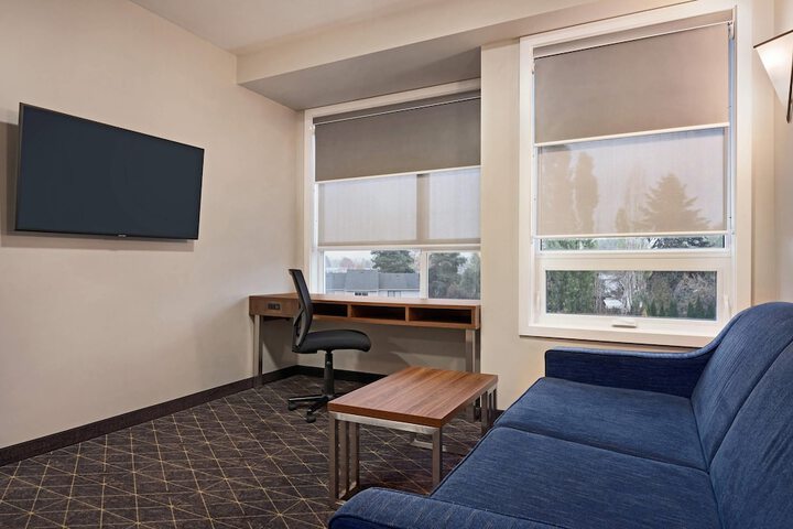 Park Inn by Radisson Kelowna