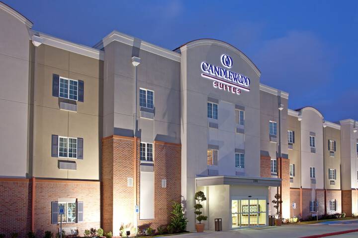Hotel 6 of 33