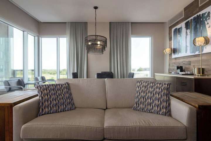 The Stella Hotel Autograph Collection