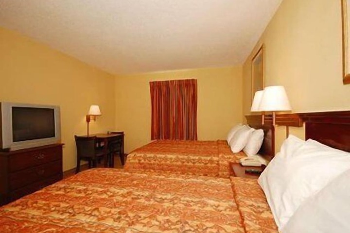 Room 12 of 44