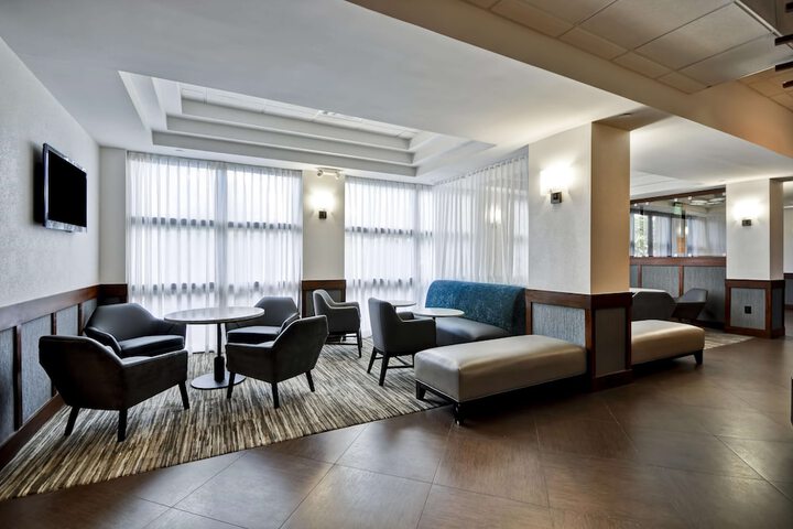 Hotel Interior 16 of 40