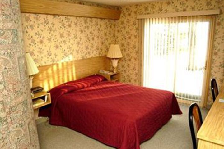 Knights Inn Lodge Resort Forest City