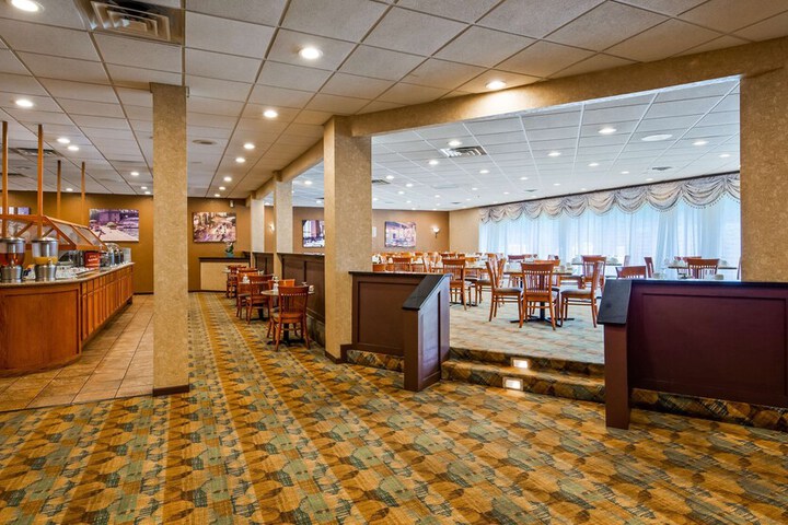 Best Western Plus Chicago Hillside
