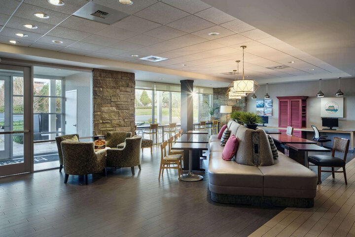 Hotel Interior 9 of 34