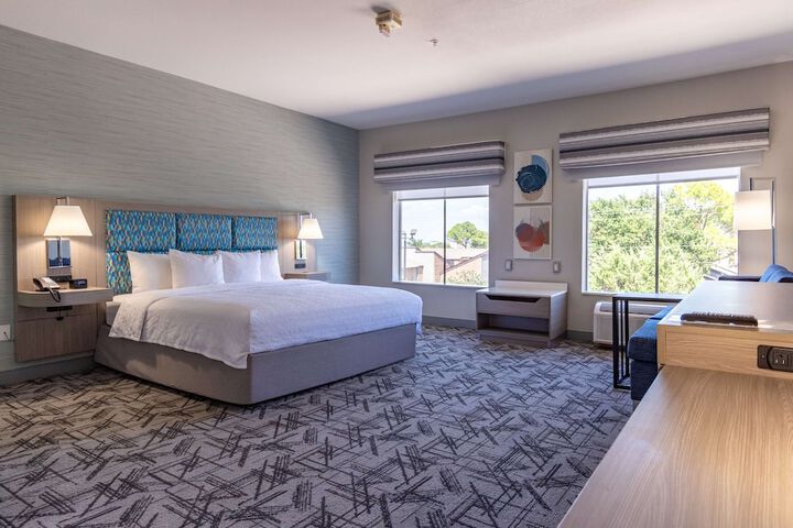Room 38 of 65