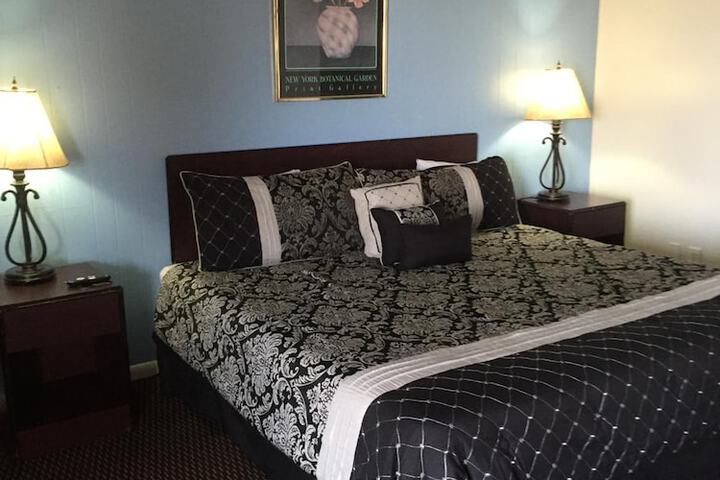 Room 25 of 41