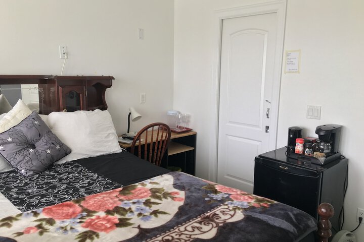 Room 34 of 61