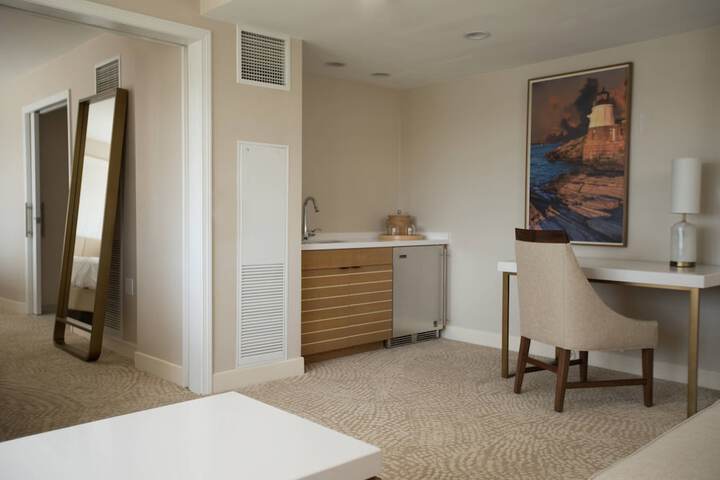 Room 18 of 113