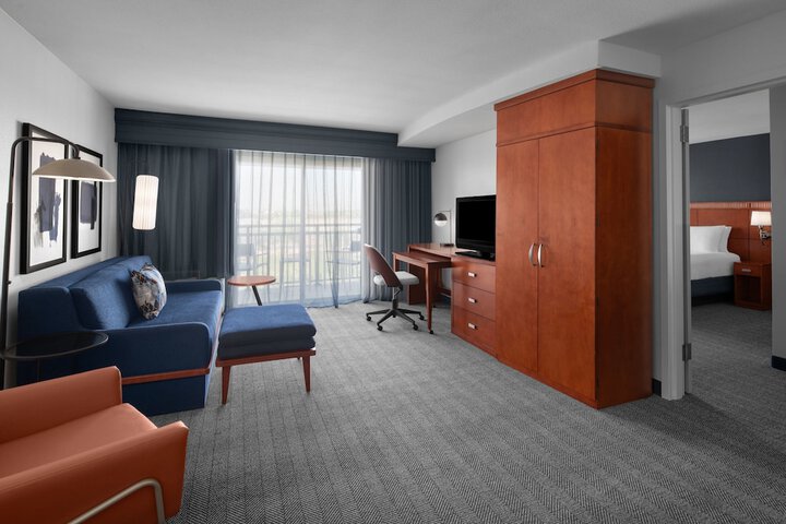 Room 35 of 43