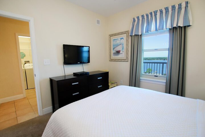Room 70 of 106