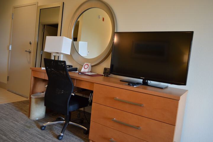 Room 52 of 91