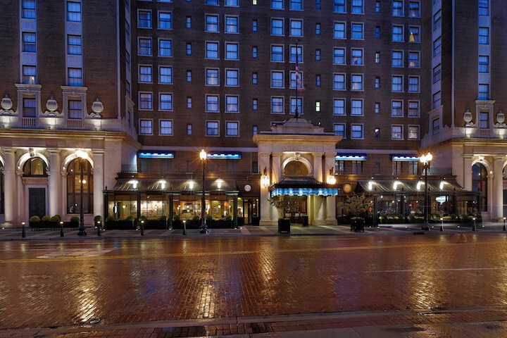 Amway Grand Plaza Curio Collection by Hilton