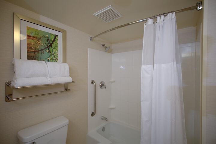 Room 28 of 42