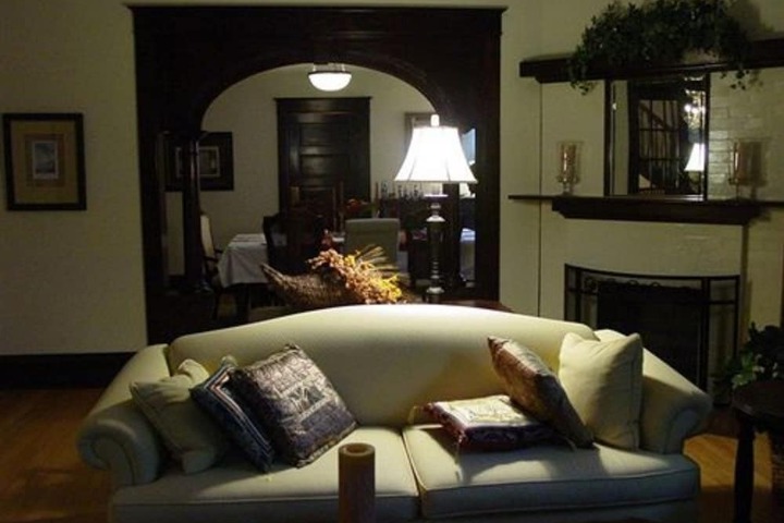 THE MCFARLAND INN