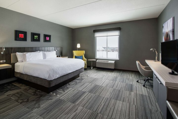 Room 5 of 20