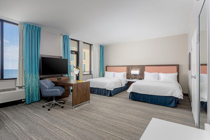 Hampton Inn & Suites Orange Beach / Gulf Front