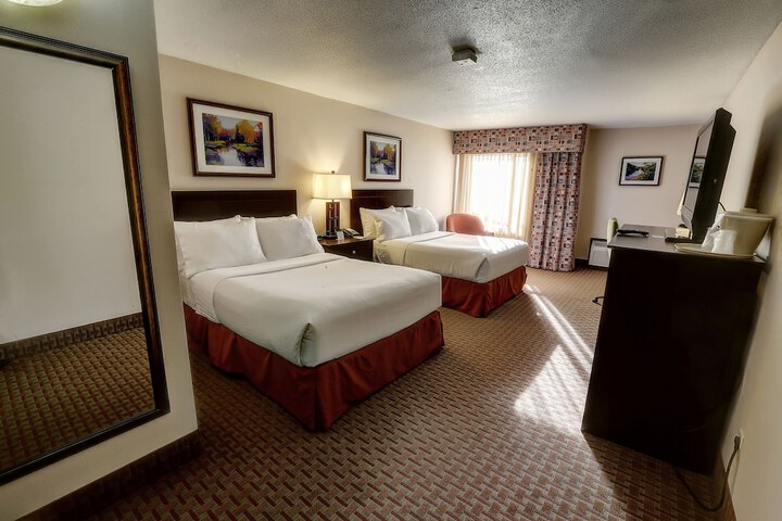 Clarion Hotel Convention Center